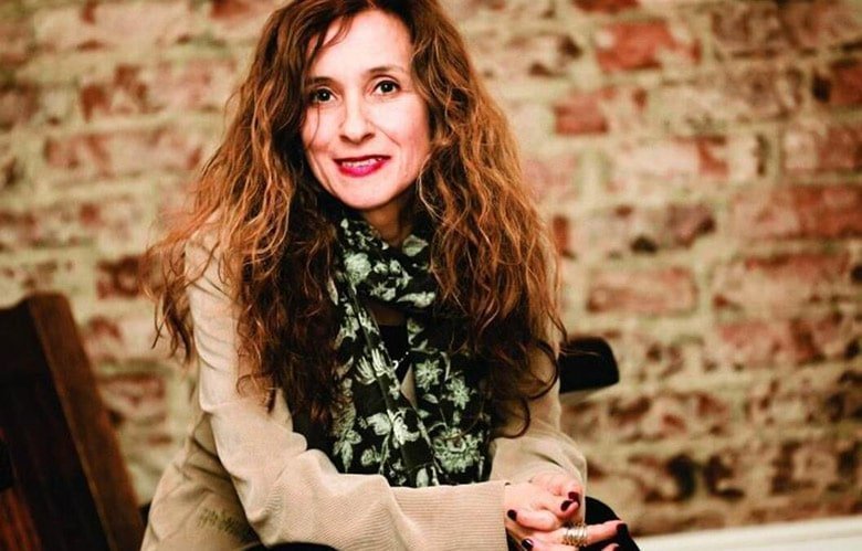 Kadınların çağımızdaki konum ve ilişkilerini ele alan öykü ve romanlarıyla