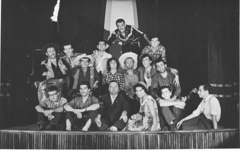 Sanatla dünyayı değiştirebileceğine inanan gençlerin 1953’te kurduğu, ülkemizi yurt dışında