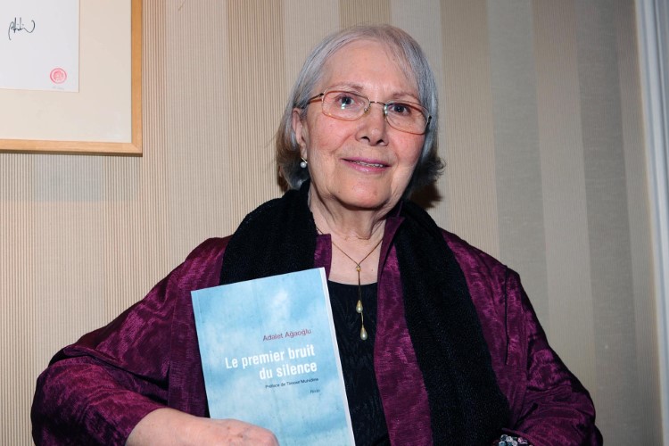 Türk edebiyatının önde gelen isimlerinden Adalet Ağaoğlu 91 yaşında hayatını