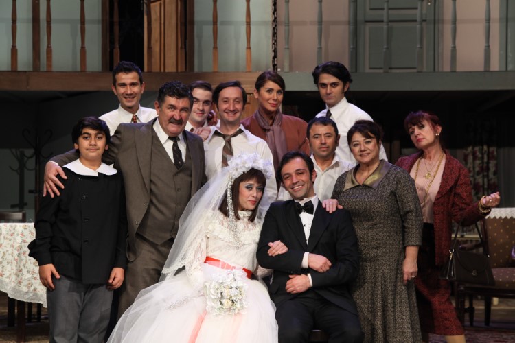 2019-2020 Tiyatro sezonunda sahnelediği klasik ve modern tiyatro oyunlarıyla seyirciden