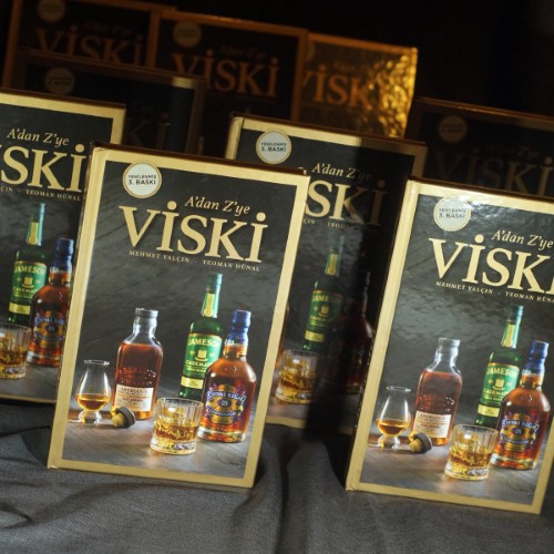 İstanbul Sanat Dergisi her kütüphaneninizde mutlaka bulunması gereken kitaplar serisini