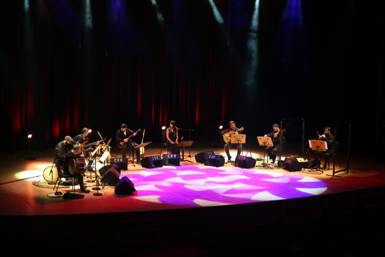 Son yıllarda birbirinden farklı coğrafyaların mistik tonlarını, Anadolu’nun müziği ve