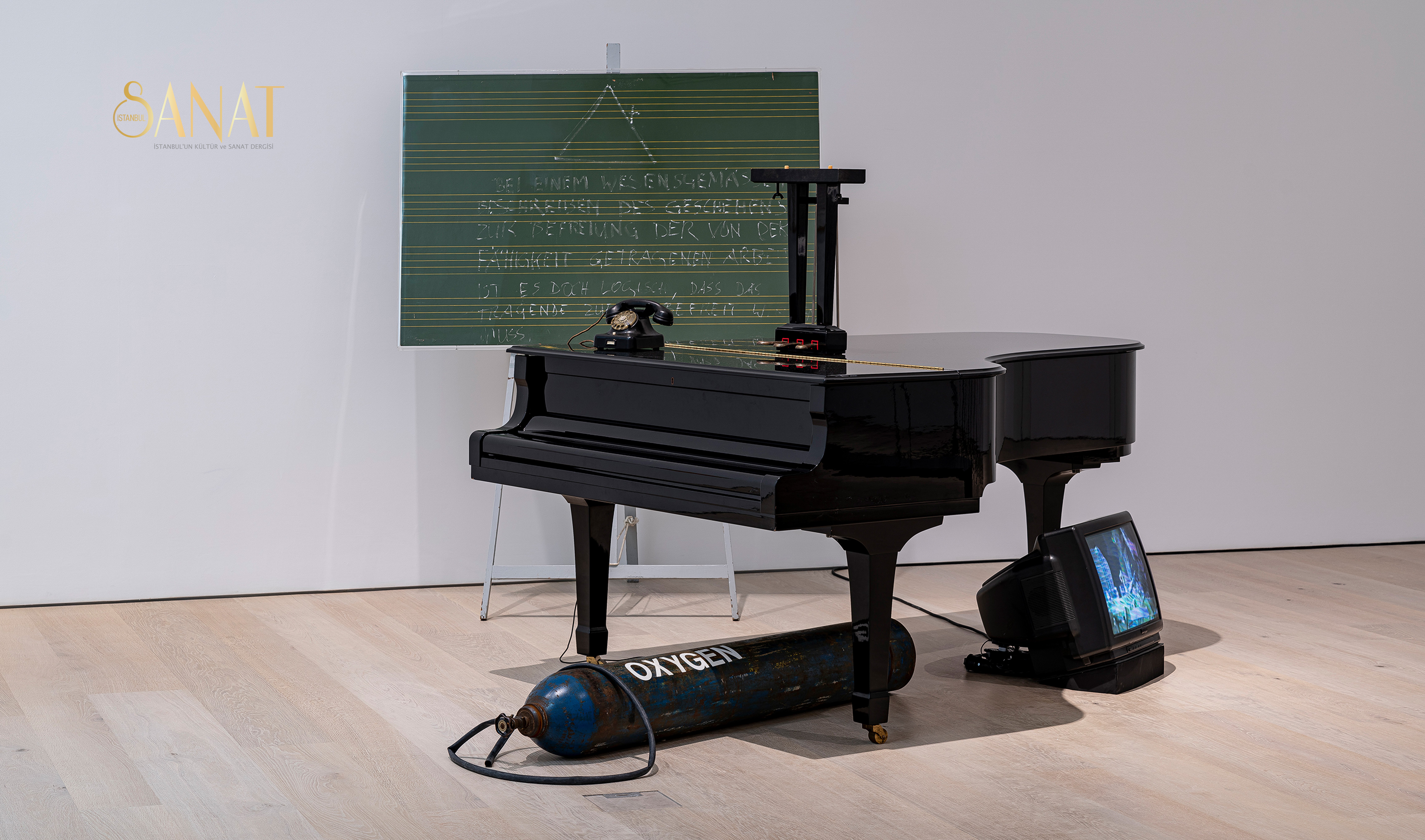 Arter Koleksiyonu’ndan oluşturulan ve küratörlüğünü Arter Kurucu Direktörü Melih Fereli’nin