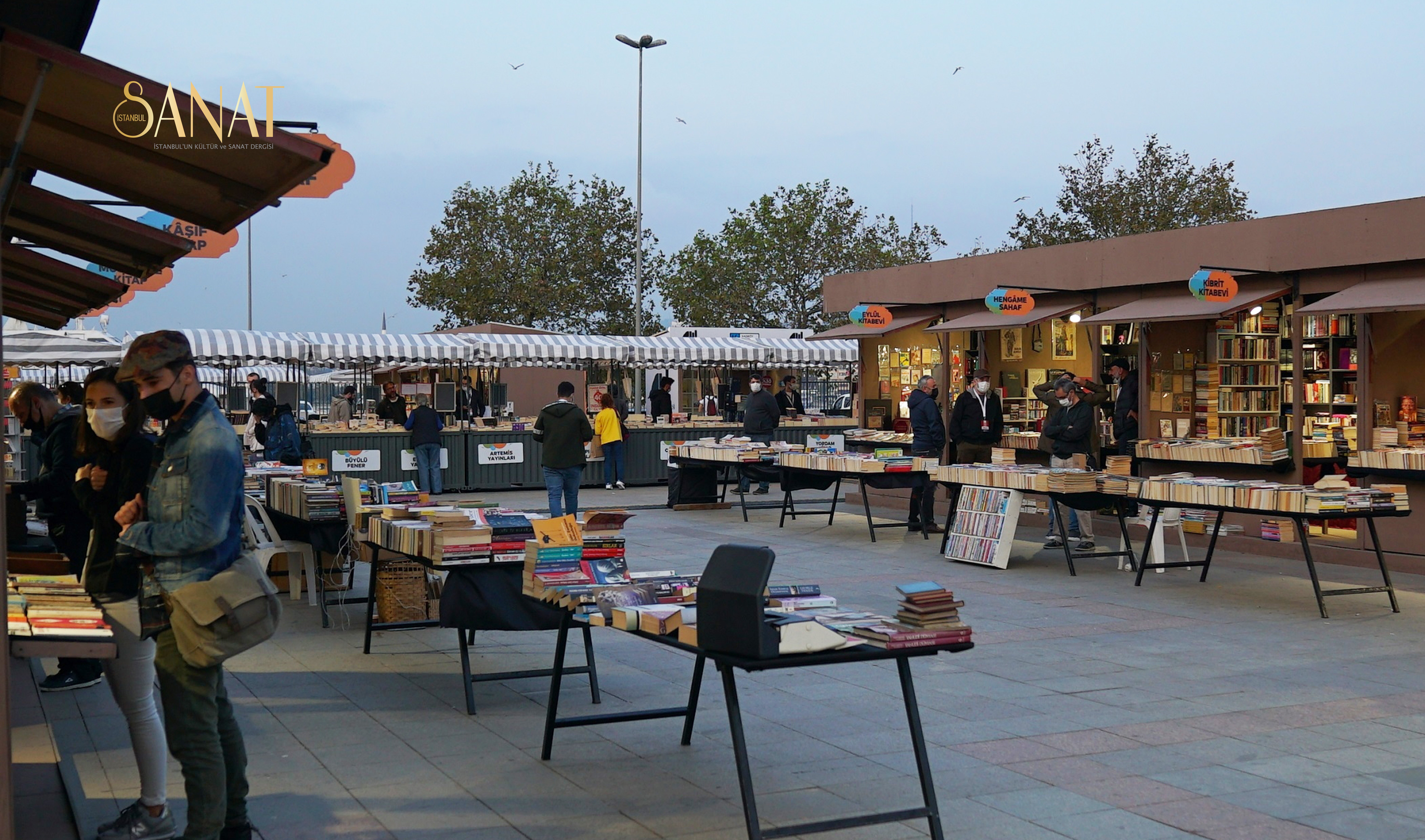 İBB, İstanbul’un farklı noktalarını kitapla buluşturmak için ilçe ilçe gezecek.