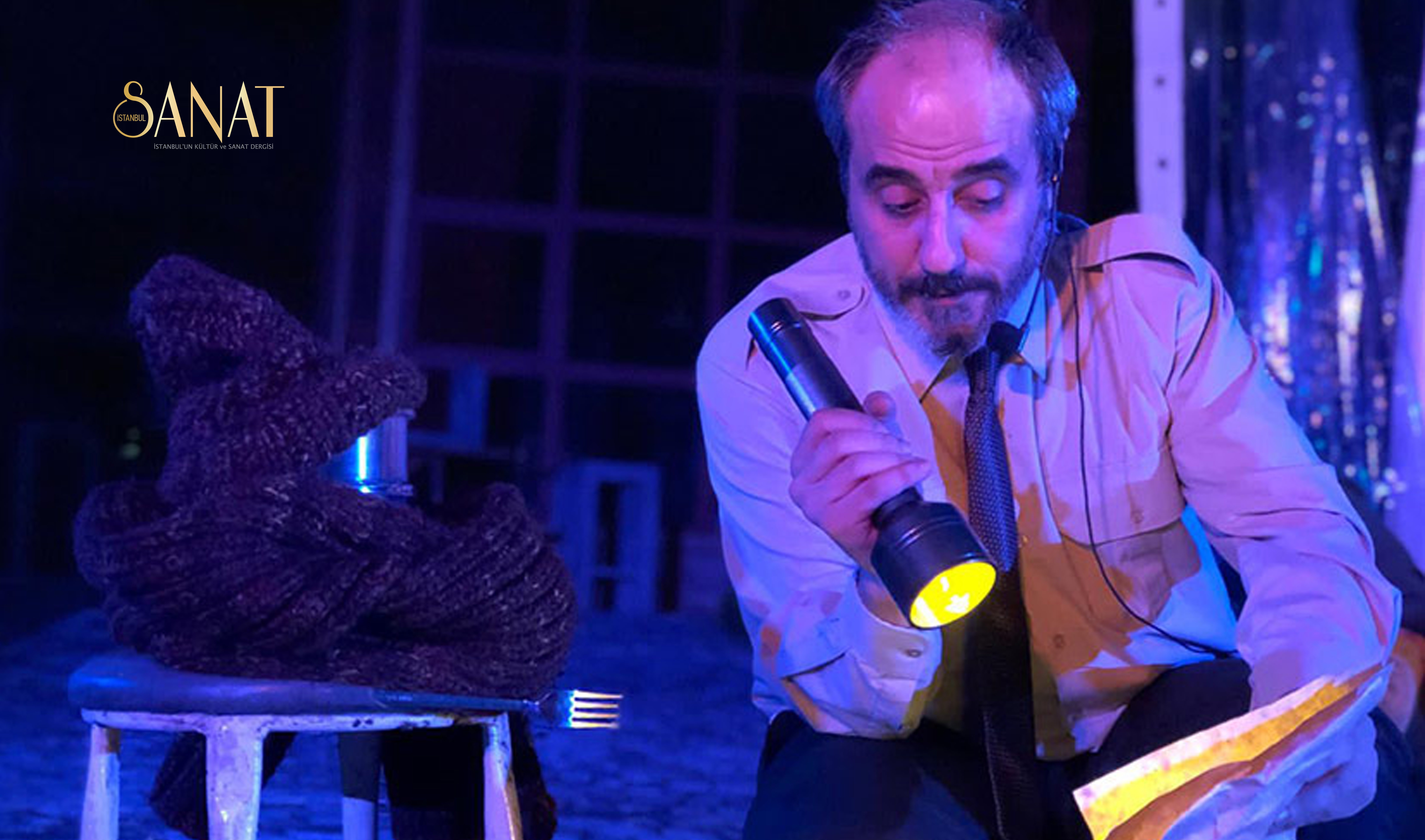 Yiğit Sertdemir’in, Oğuz Atay’ın “Korkuyu Beklerken” adlı eserindeki öyküleri sahneye