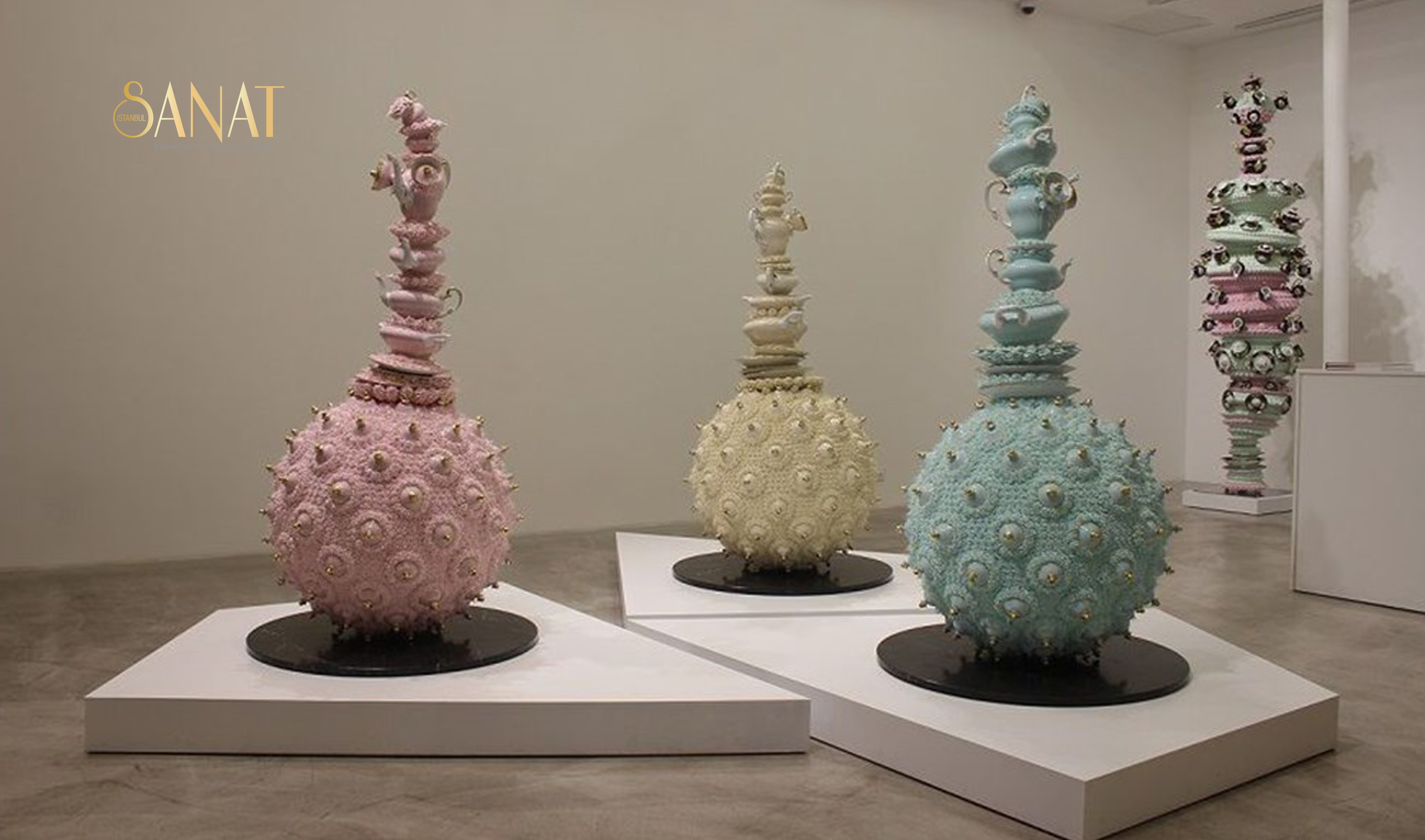 Berlinli sanatçı Anke Eilergerhard’ın Türkiye’deki ilk sergisi Resilience, minik krema