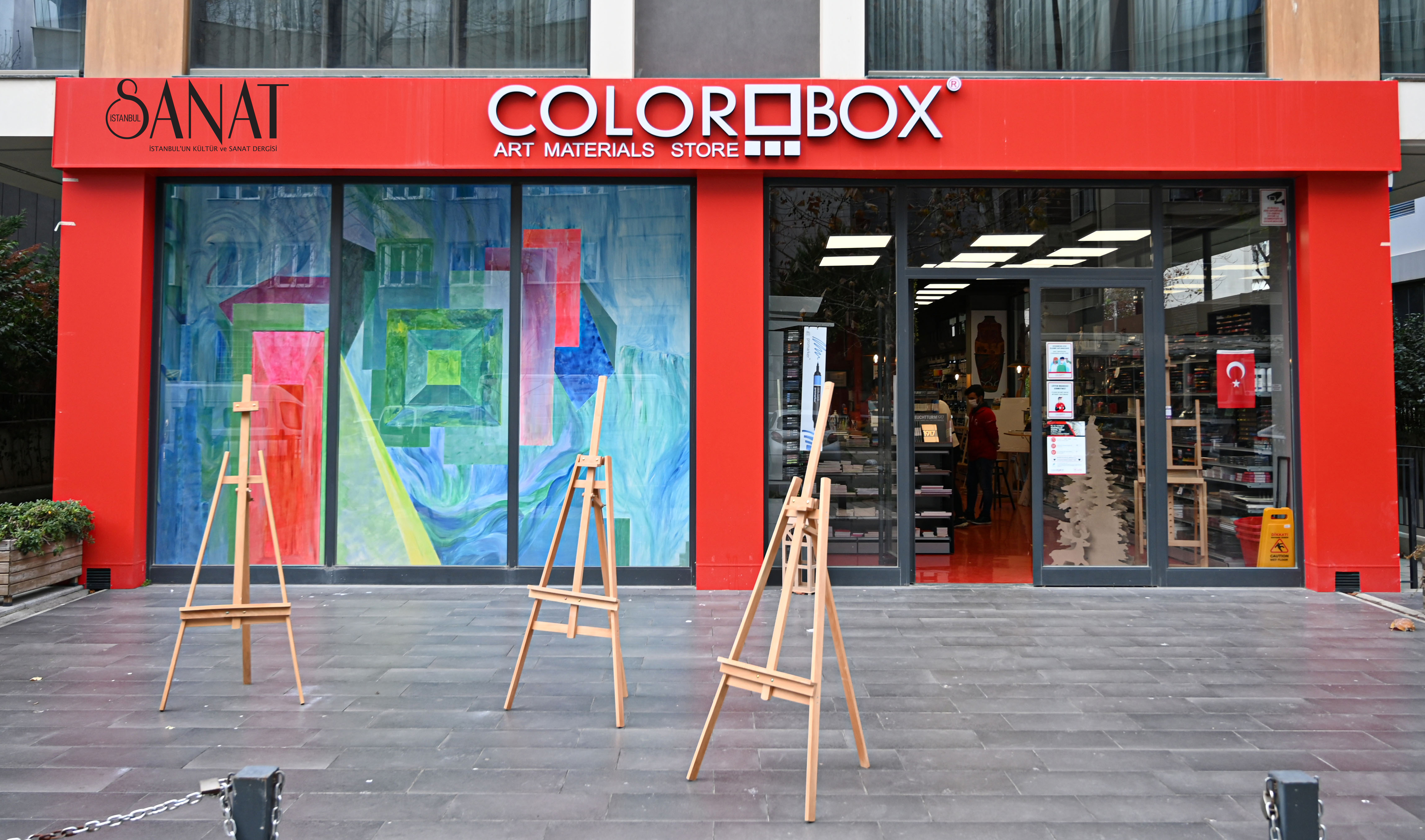 Sanatçılarımıza ve sanatçı adaylarına güzel bir haberimiz var. Sanat üretiminde