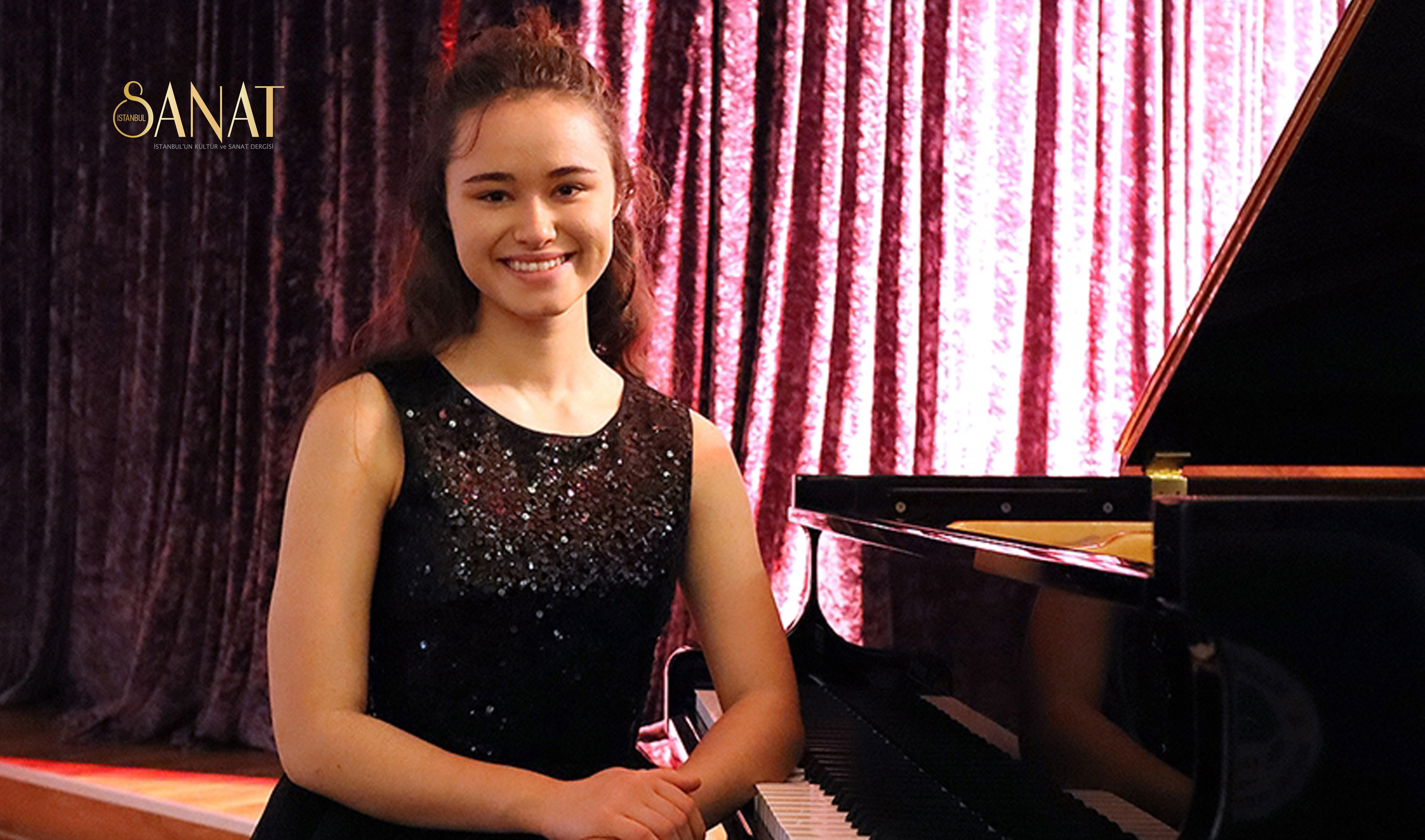 İzmirli genç piyanist Nehir Özzengin, Sırbistan’da düzenlenen Uluslararası Sanja Pavlovic