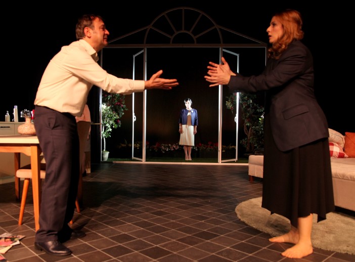 İstanbul Büyükşehir Belediyesi Şehir Tiyatroları, kültür-sanat etkinliklerini sanatseverlere online olarak