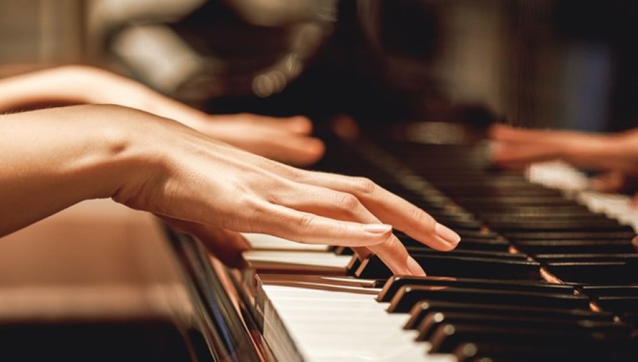 İstanbul Müzik Festivali’nin, geleceğin kadın müzisyenlerini desteklemek amacıyla 2018’de başlattığı