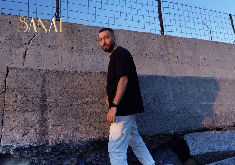 İstanbul elektroakustik müzik ortamının yenilikçi isimlerinden Fulya Uçanok, Age Reform