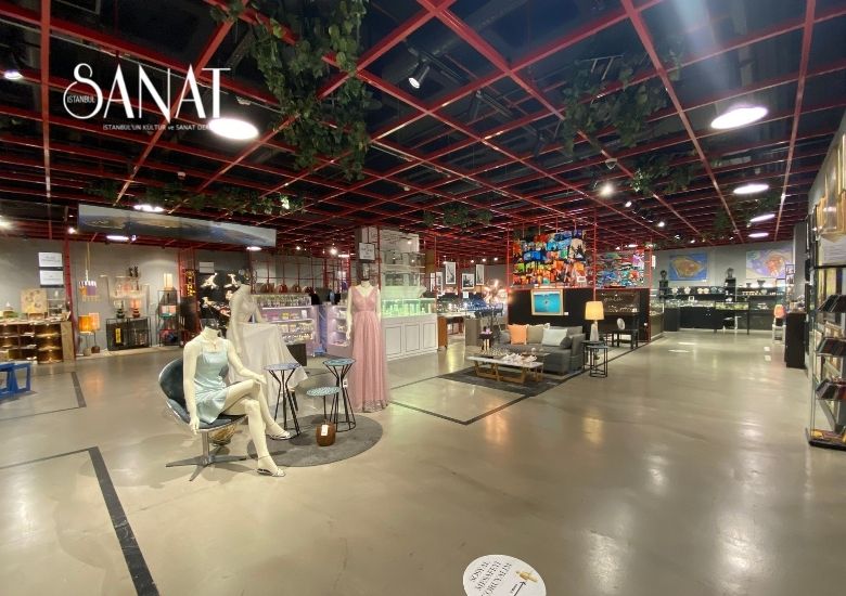 Yüzlerce farklı tasarım ürününü yenilikçi bir konsept çerçevesinde bir araya