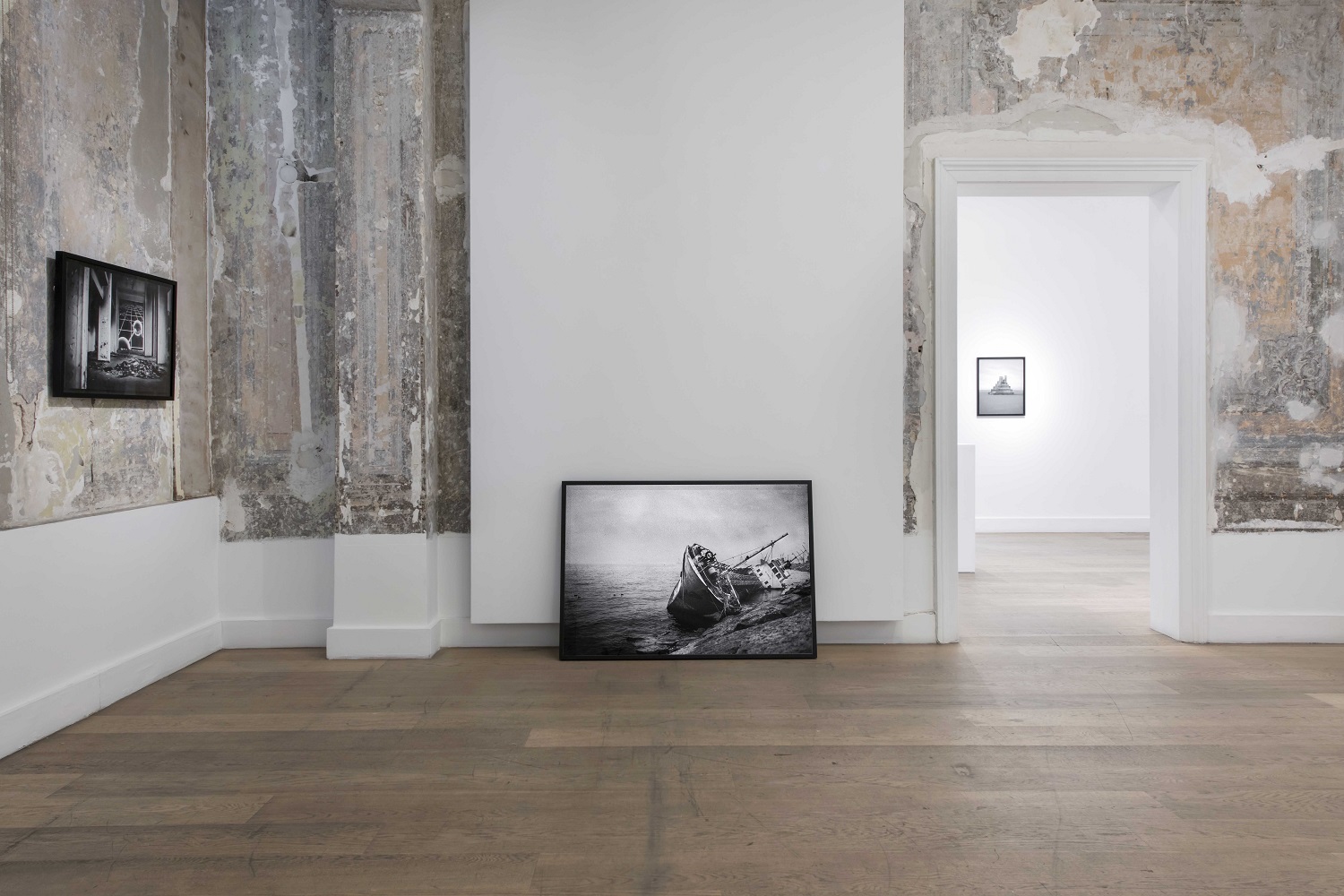 Galerist yeni sezonu Yekhan Pınarlıgil’in küratörlüğünü üstlendiği, adını Fassbinder’in 13 Aylı