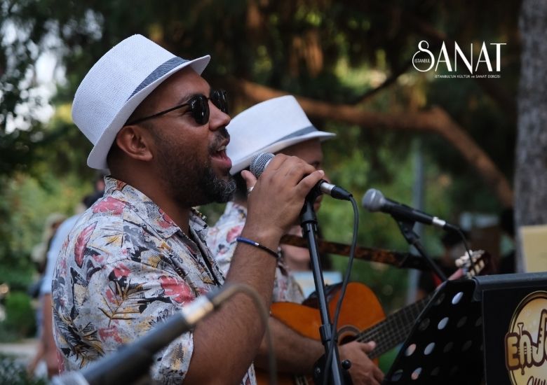 Pandeminin etkilediği sanatçılara, Maltepe Belediyesi 2. Sokak Festivali ile birlikte