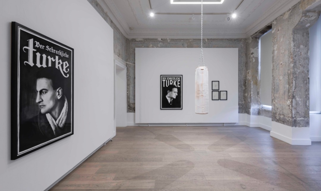 Galerist, 11 Kasım – 11 Aralık 2021 tarihleri arasında TUNCA’nın iki buçuk yıla