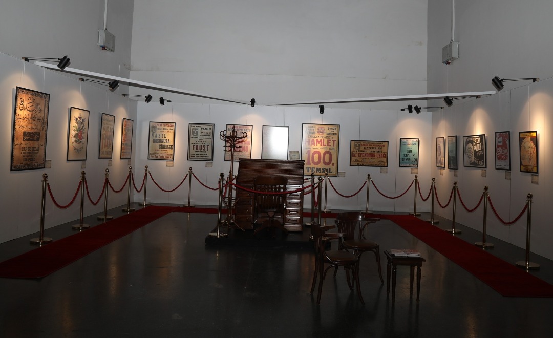 Şehir Tiyatroları, İstanbul Kongre Merkezi ve Lütfi Kırdar Kongre Sarayı’nda