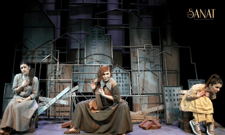 Tiyatronun huzuru, seyirciye yansımaya devam ediyor. İBB Şehir Tiyatroları, her