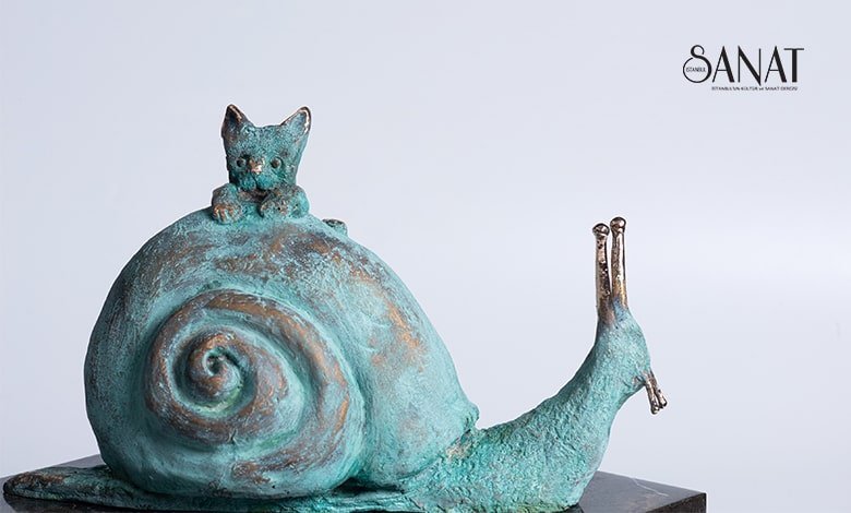 Cevat Dereli, Adnan Çoker, Neşet Günal gibi ustarın atölyelerinde yetişen