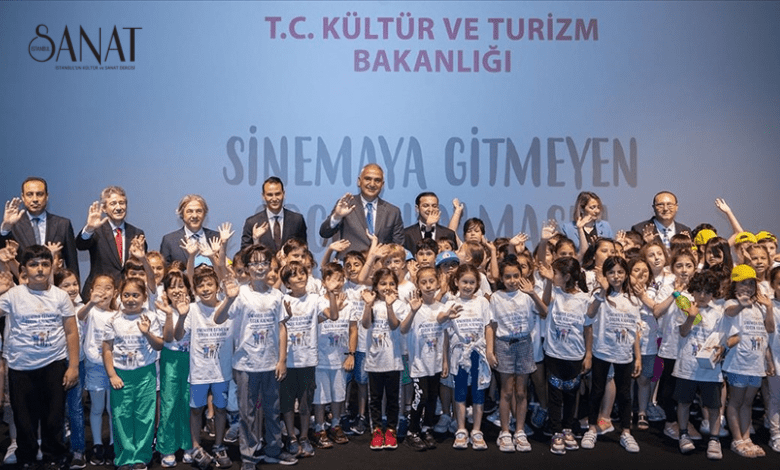 Kültür ve Turizm Bakanı Mehmet Nuri Ersoy, Atlas 1948 Sineması’nda