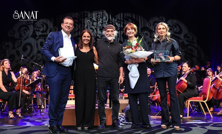 Usta sanatçı Fuat Saka’nın bestelediği, müzisyen Vangelis Zografos’un düzenlemesini yaptığı