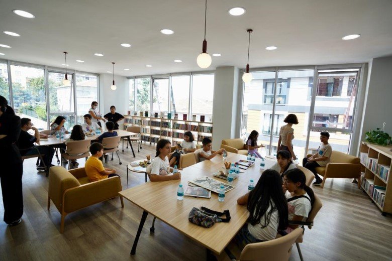 İBB’nin kente kazandırdığı yeni nesil kütüphanelerin 20’ncisi İBB Başkanı Ekrem