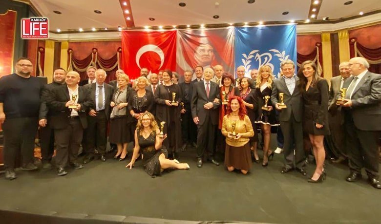 İsmet Küntay Tiyatro Ödülleri, 4 Kasım Cuma günü Büyük Kulüp’te