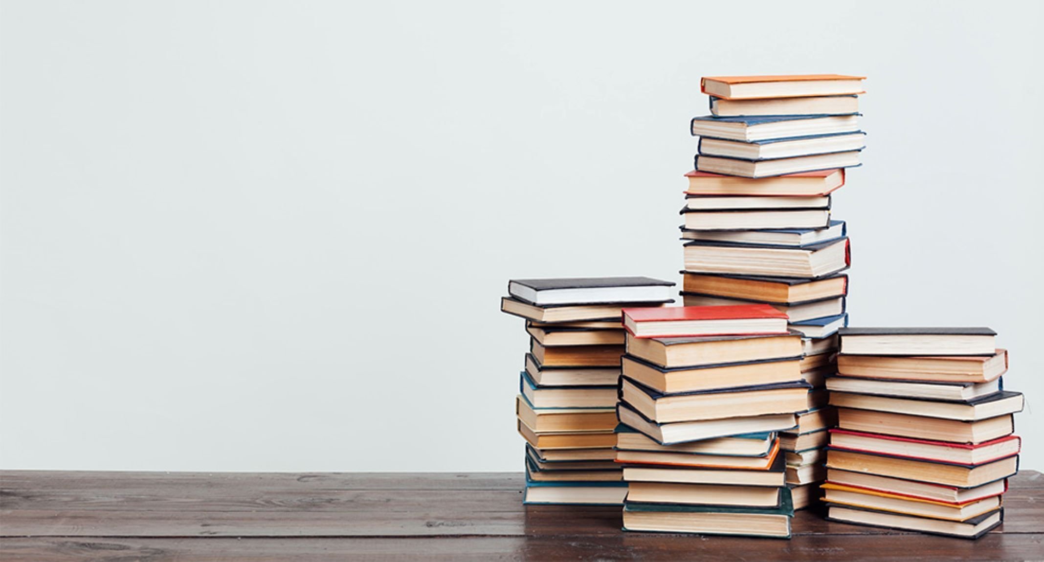 Atatürk Kültür Merkezi (AKM) kütüphanesi olmayan okullara destek olmak amacıyla