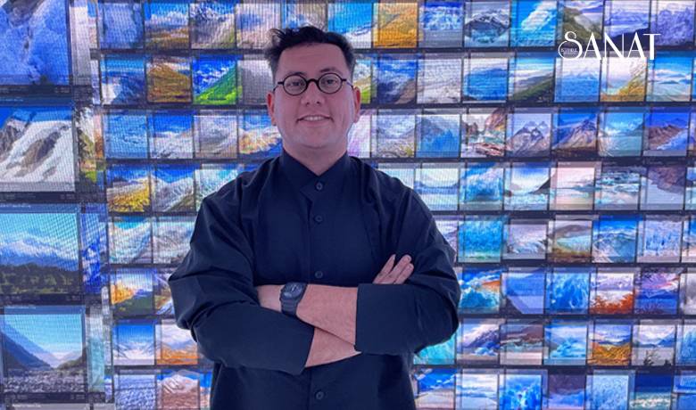 Yeni medya sanatçısı Refik Anadol, Kahramanmaraş merkezli depremlerden etkilenen afet