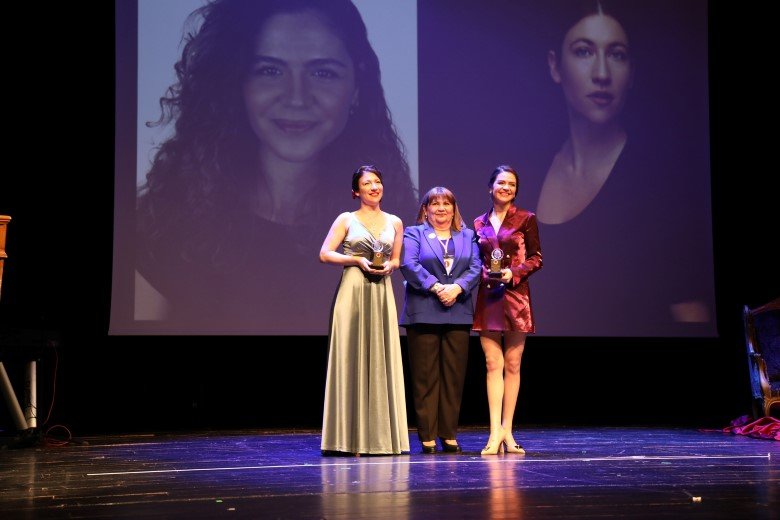 37.’si düzenlenen Genç Günler’in son gününde verilen 27. Bedia Muvahhid