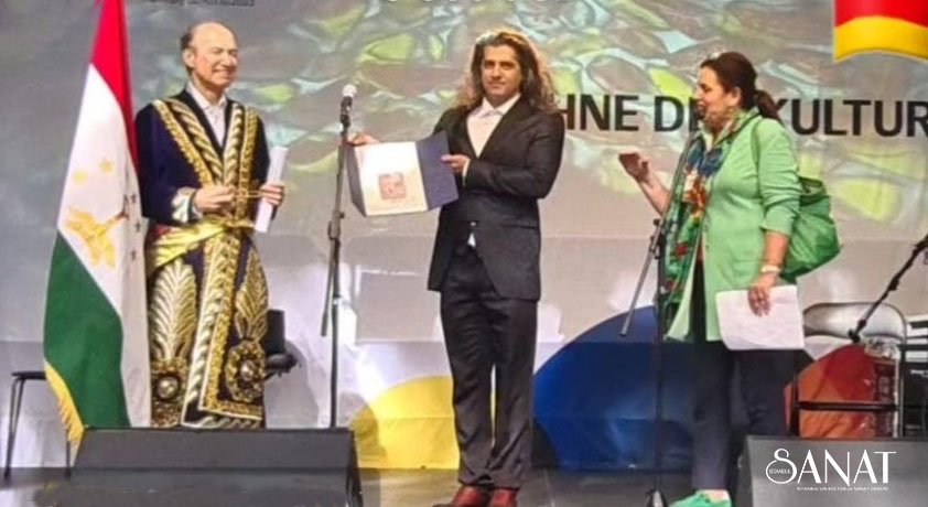 İran’ın yetiştirdiği ünlü sanatçı Ahad Saadi Alman Birliği Günü’nün onur