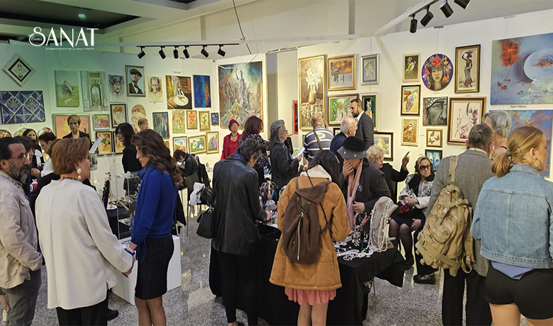 İstanbul’da sanat ve ayrılmaz parçası antikayı birlikte sergileyerek tutkunları ile