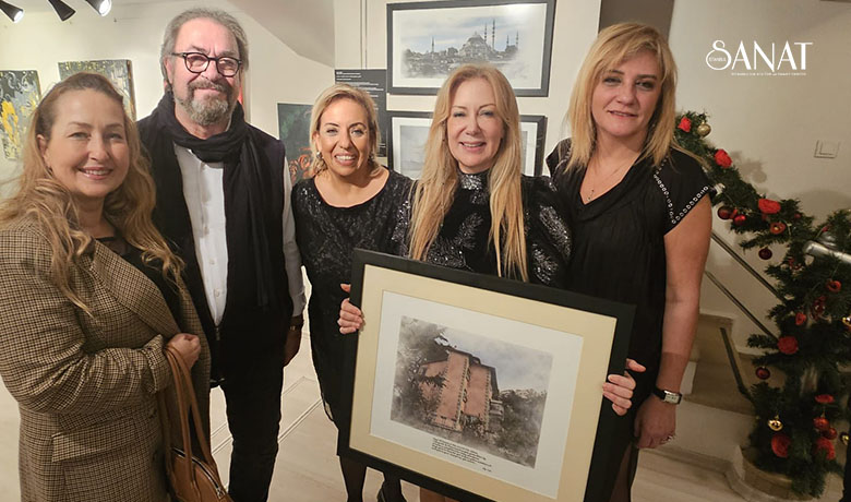 Galeri İdil’in merakla beklenen “Zamanın İzleri” sergisi açıldı. Sanat dünyasına