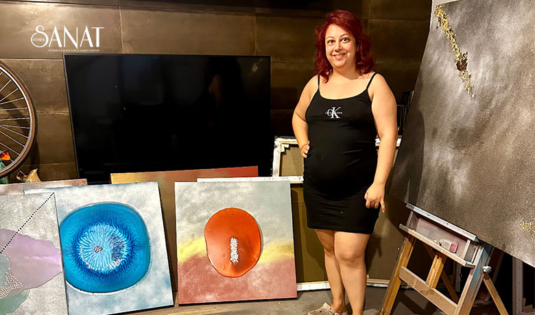 Farklı tarzı ile yurt dışında aranan uluslararası sanatçılarımızdan Asya Alpay,