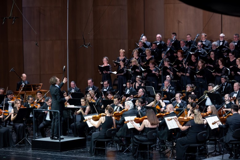 1973 yılında ilk festivalini yapan İstanbul Kültür Sanat Vakfı (İKSV),