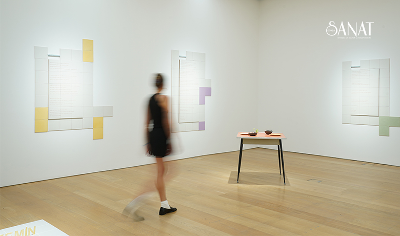 Yasemin Özcan ’ın “Islak Zemin” başlıklı kişisel sergisi; pratiğinde seramik,