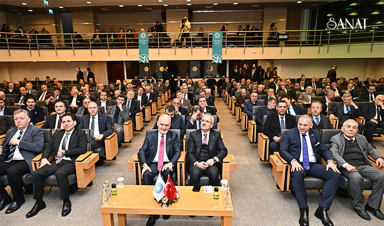 İlk defa M.Ö 4000’lerde Antik Mısırlılar tarafından kullanılmaya başlayan saat,