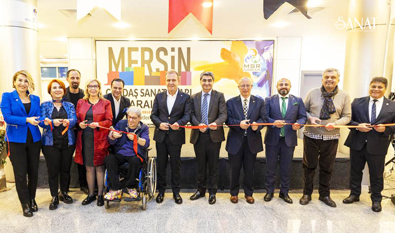 Bu yıl ilk kez düzenlenen Mersin Çağdaş Sanat Fuarı açıldı.