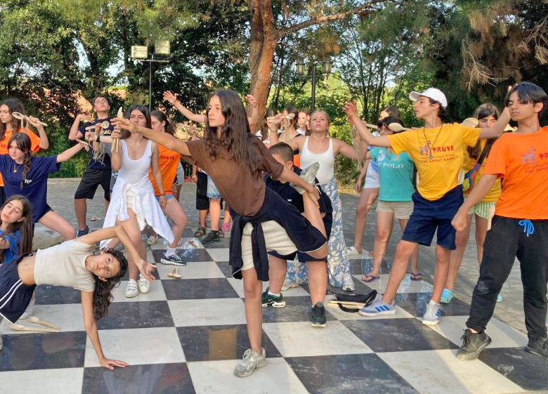 Çocuk Genç Sanat Tiyatro’nun (ÇGST) gelenekselleşen Yaz Sanat Kampı, bu