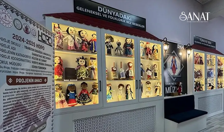 Trabzon’da “Sandıktaki Bez Bebek” projesi kapsamında üretilen bez bebeklerin sergilendiği