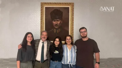 Acıbadem Üniversitesi Drama Kulübü ve Tiyatro Dairesi iş birliğiyle yürütülen