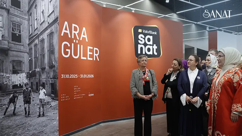 VakıfBank Sanat Galerisi, İstanbul Finans Merkezi’nde faaliyete geçti. Cumhurbaşkanı Recep