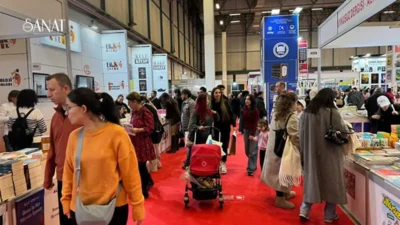 Türkiye Yayıncılar Birliği tarafından düzenlenen “42. Uluslararası İstanbul Kitap Fuarı”,