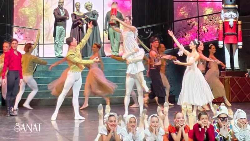 Dünyanın pek çok büyük kentinde yılın son günleri, takvimden önce