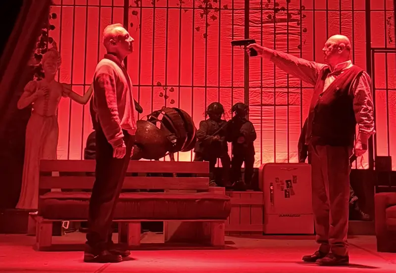 Macit Koper’in kaleminden çıkan “Geçmişin Gölgesi”, güçlü bir metinle güçlü