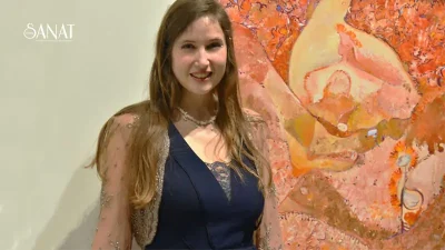 Eserlerini “Renkler duygunun ifadesiyse, duygu sonsuzdur” sözünden yola çıkarak üreten