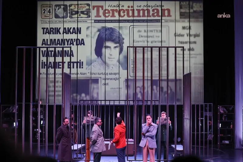 Bakırköy Belediye Tiyatroları (BBT) tarafından sahnelenen ve Tarık Akan’ın yaşadığı