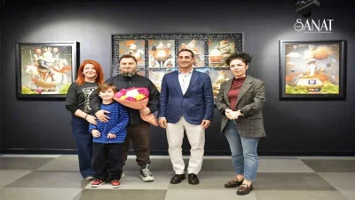 Dijital sanatçı Durmuş Bahar’ın “Zamansız Yolculuk Hikâyeleri” sergisi, Beylikdüzü Atatürk