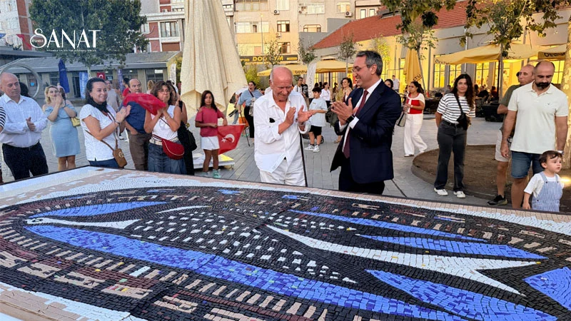 Bedri Rahmi Nazar Kuşu mozaiği